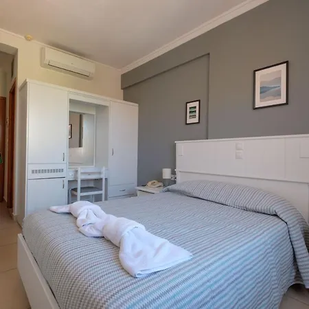 Otel Athina 3*
